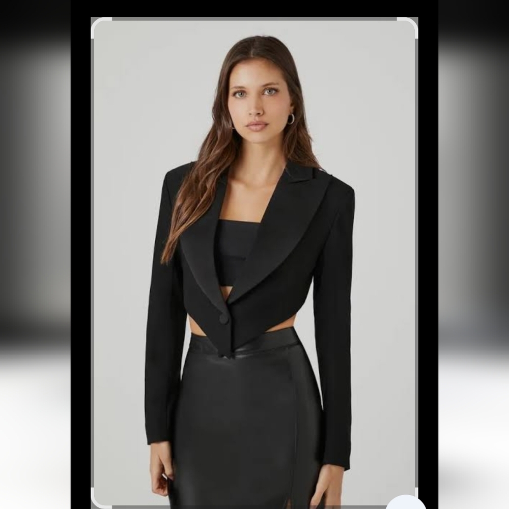 Forever 21 Womens Peak Lapel Cropped Blazer, Black, Size S